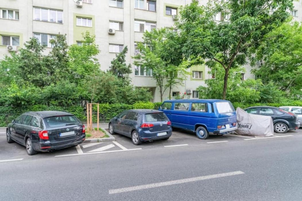 Cosy & Chic Studio Close By Victoria Square Boekarest Buitenkant foto