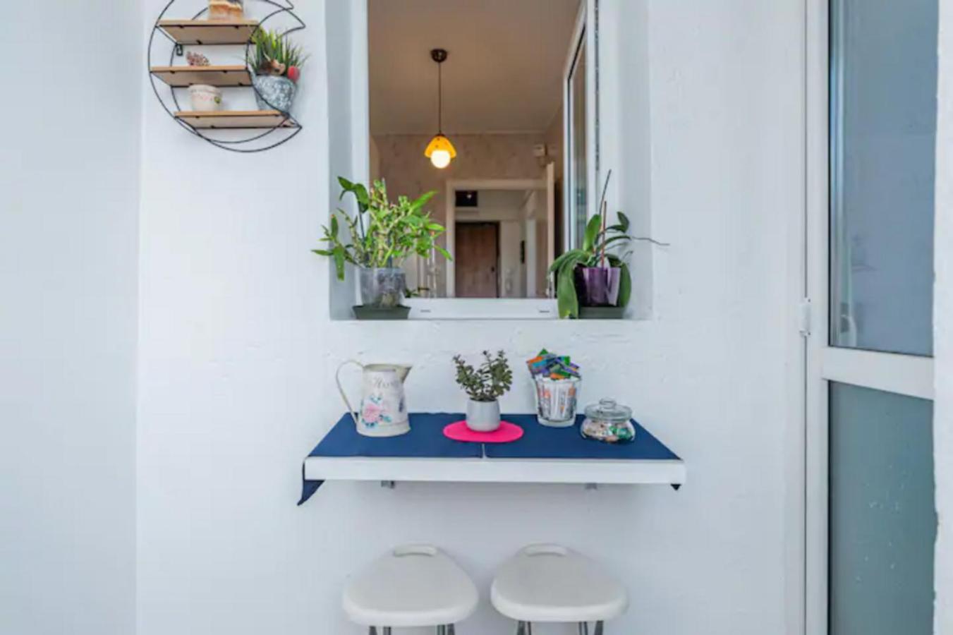 Cosy & Chic Studio Close By Victoria Square Boekarest Buitenkant foto
