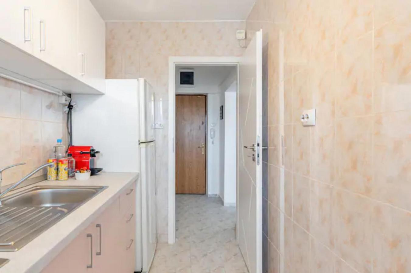 Cosy & Chic Studio Close By Victoria Square Boekarest Buitenkant foto